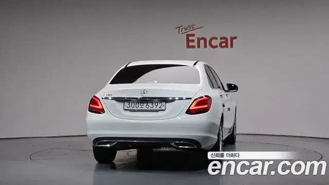 Mercedes-Benz C-Class 2020 — Şəkil 10/34