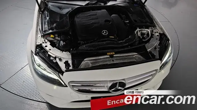 Mercedes-Benz C-Class 2020 — Şəkil 22/34