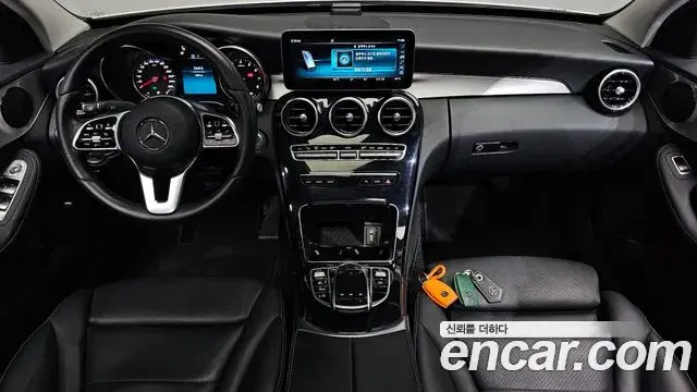 Mercedes-Benz C-Class 2020 — Şəkil 28/34