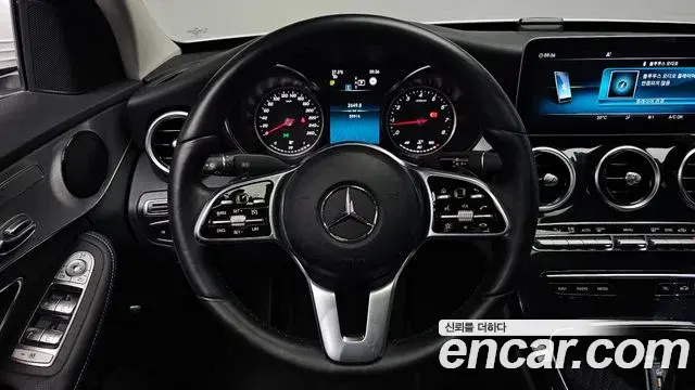 Mercedes-Benz C-Class 2020 — Şəkil 18/34