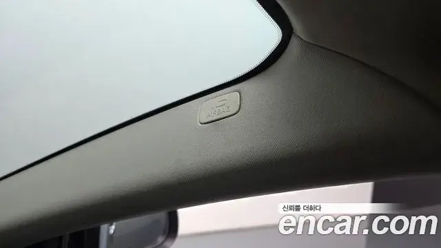 Volvo V40 Cross Country 2018 — Şəkil 17/30