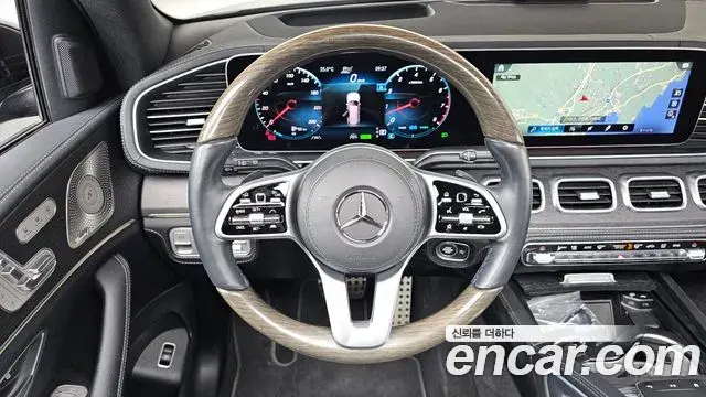 Mercedes-Benz GLS-Class 2022 — Фото 14/20