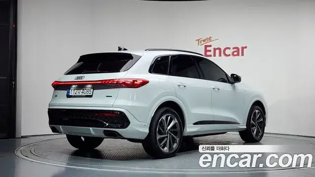 Audi Q5 2025 — Şəkil 7/20