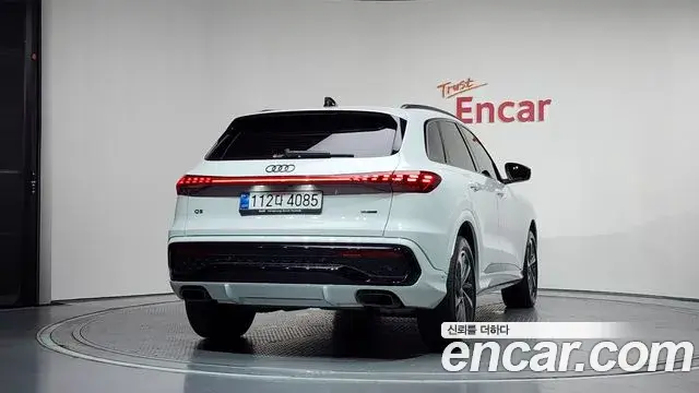 Audi Q5 2025 — Şəkil 19/20