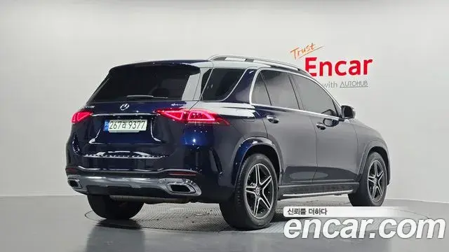 Mercedes-Benz GLE-Class 2021 — Фото 2/20