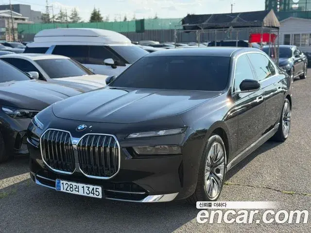 BMW 7 Series 2023 — Photo 1/20