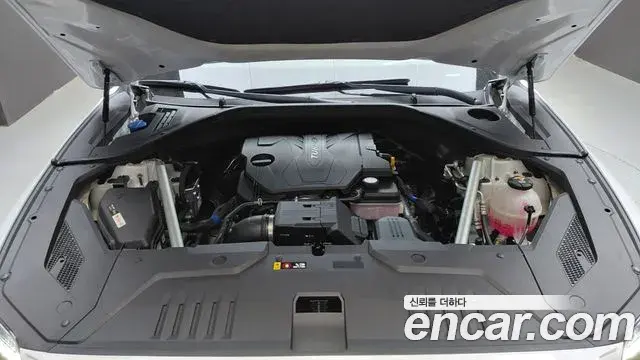 Genesis GV70 2023 — Photo 29/31