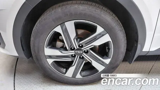 Kia Sorento 2022 — Şəkil 22/30