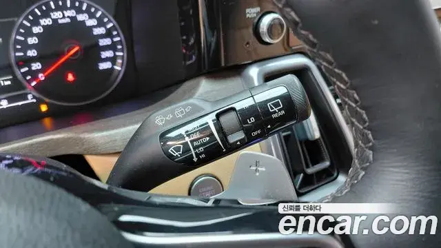 Kia Sorento 2022 — Şəkil 23/30