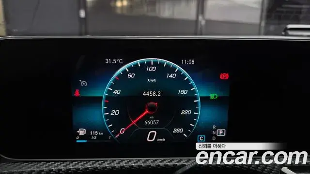 Mercedes-Benz A-Class 2019 — Şəkil 25/30