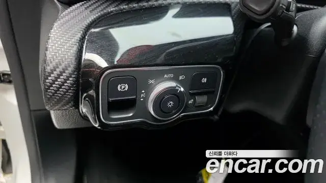 Mercedes-Benz A-Class 2019 — Şəkil 16/30
