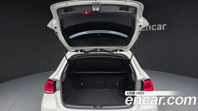 Mercedes-Benz A-Class 2019 — Şəkil 5/30
