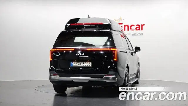 Kia Carnival 2024 — Photo 32/33
