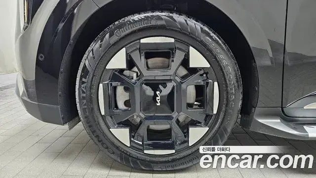 Kia Carnival 2024 — Photo 14/33