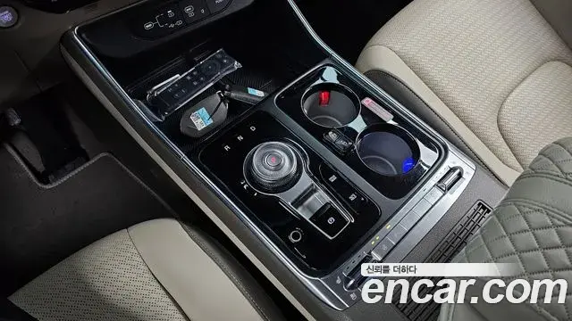 Kia Carnival 2024 — Photo 7/33