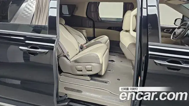 Kia Carnival 2024 — Photo 3/33