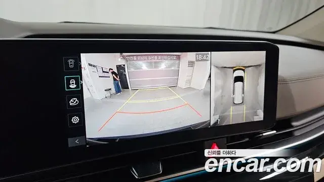 Kia Carnival 2024 — Photo 16/33