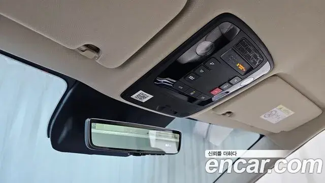 Kia Carnival 2024 — Photo 19/33