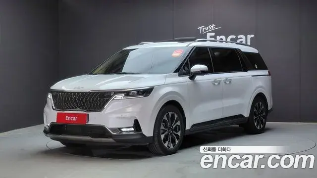 Kia Carnival 2023 — ფოტო 30/33