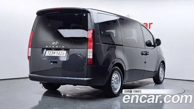 Hyundai Staria 2022 — Фото 2/20