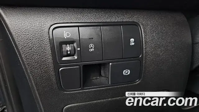 Hyundai Staria 2022 — Фото 19/20