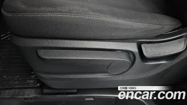 Hyundai Staria 2022 — Photo 23/34