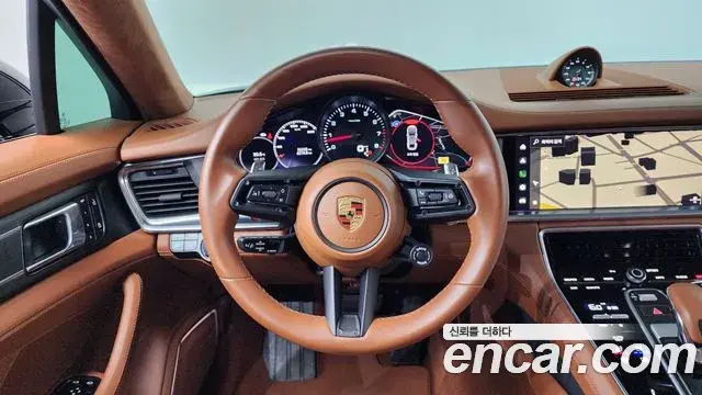 Porsche Panamera 2023 — Фото 13/20