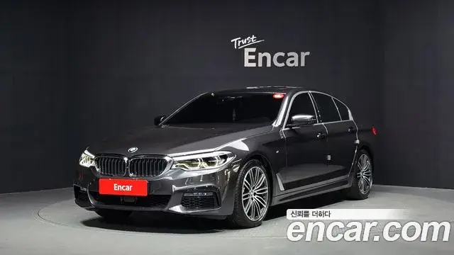BMW 5 Series 2020 — Фото 1/20