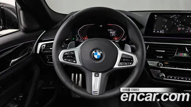 BMW 5 Series 2020 — Фото 13/20