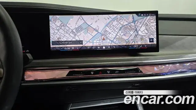 BMW 7 Series 2023 — Photo 30/35