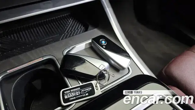 BMW 7 Series 2023 — Photo 27/35