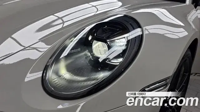 Porsche 911 2022 — ფოტო 28/31