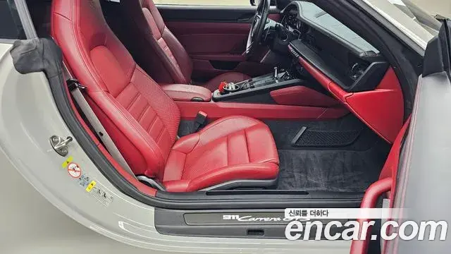 Porsche 911 2022 — ფოტო 24/31