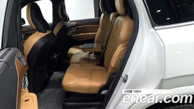 Volvo XC90 2019 — ფოტო 4/35