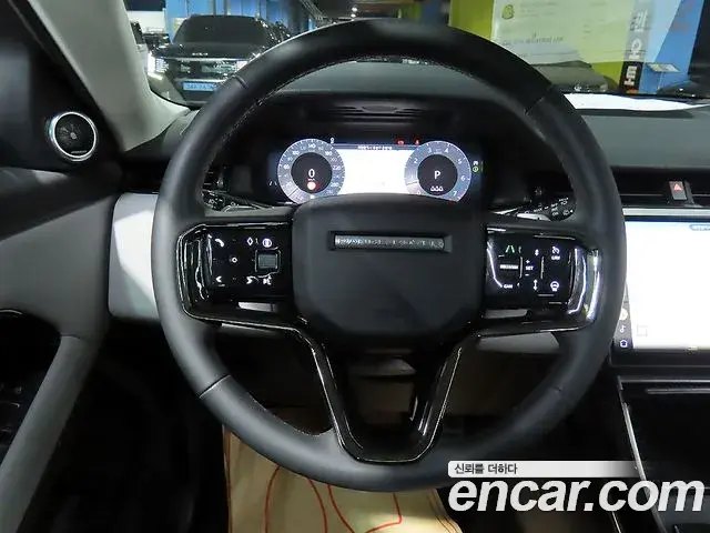 Land Rover Range Rover Evoque 2025 — Фото 11/20