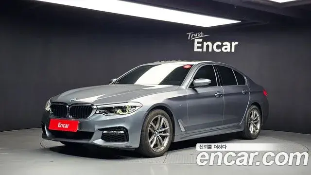 BMW 5 Series 2018 — ფოტო 7/20