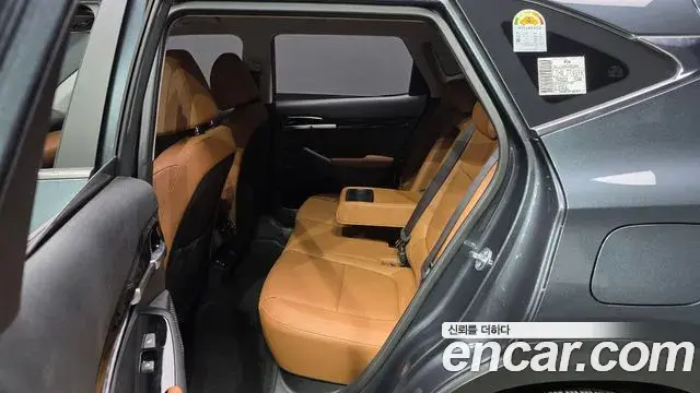 Kia Seltos 2025 — ფოტო 25/32