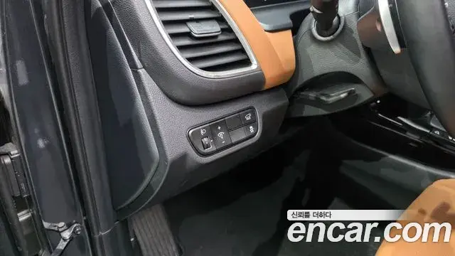 Kia Seltos 2025 — ფოტო 8/32