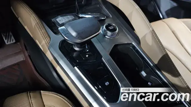 Renault Samsung Grand Koleos 2025 — Photo 13/20