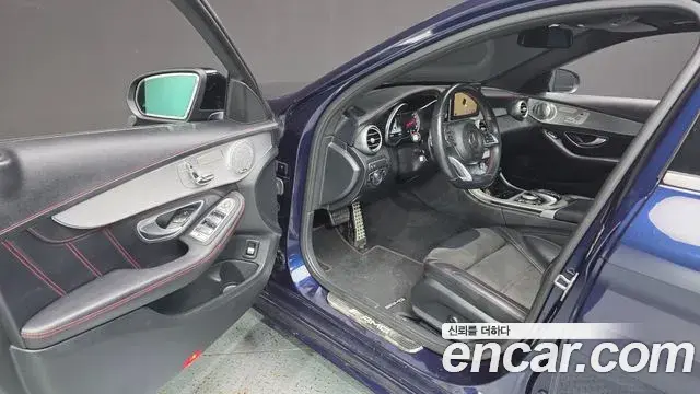 Mercedes-Benz C-Class 2018 — Şəkil 10/20