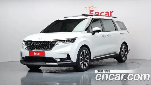 Kia Carnival 2022 — Фото 1/20