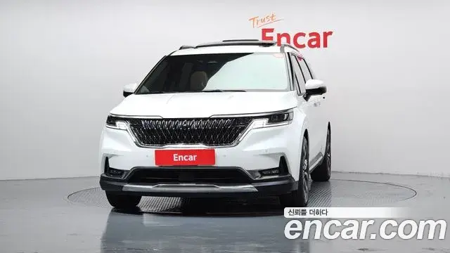 Kia Carnival 2022 — Фото 3/20