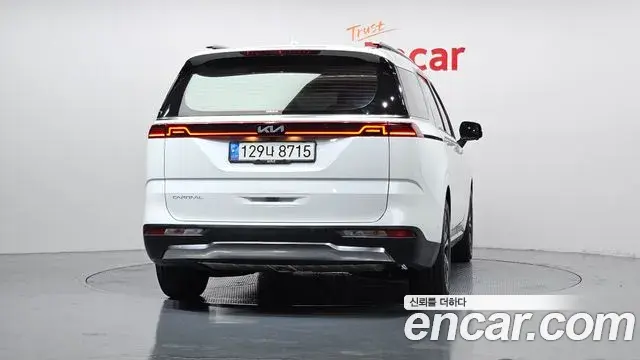 Kia Carnival 2022 — Фото 4/20