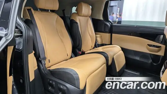 Kia Carnival 2023 — Şəkil 12/33