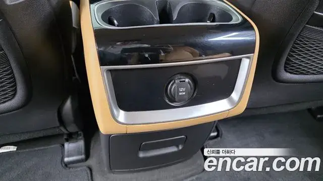 Kia Carnival 2023 — Şəkil 9/33
