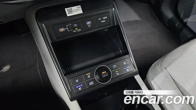 Hyundai Kona Hybrid 2024 — ფოტო 16/30