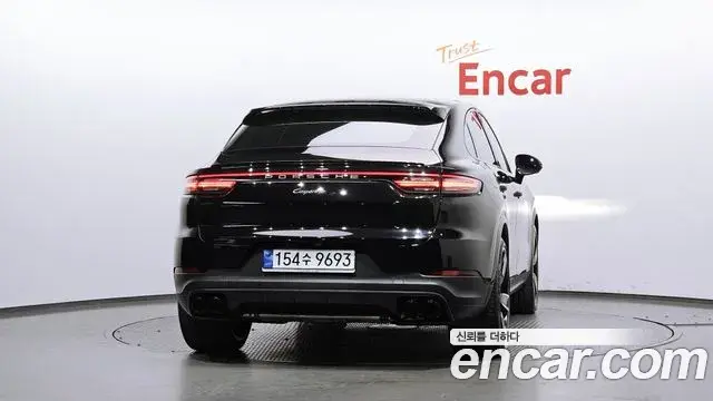 Porsche Cayenne 2022 — Şəkil 18/20