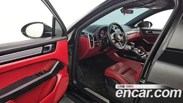 Porsche Cayenne 2022 — Şəkil 20/20