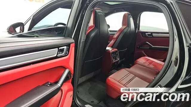 Porsche Cayenne 2022 — Şəkil 8/20