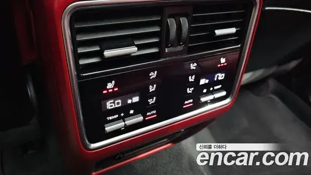 Porsche Cayenne 2022 — Şəkil 16/20